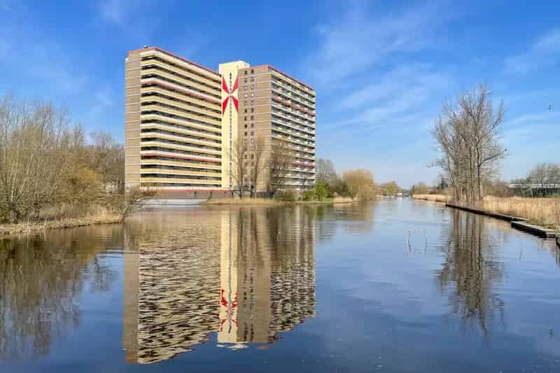 Ruim 3-kamerappartement te koop in Zaandam