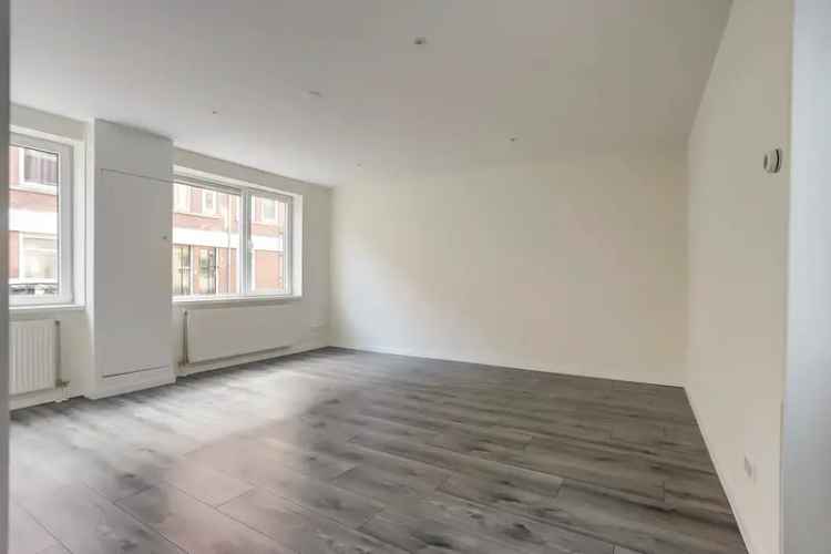 Appartement Schiedam - Instapklaar Benedenhuis met Achterplaats