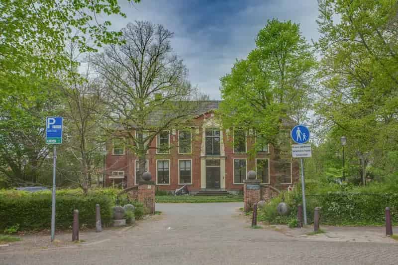 Huis te koop Rijswijk: Karakteristieke Hoekwoning in Huize Cromvliet