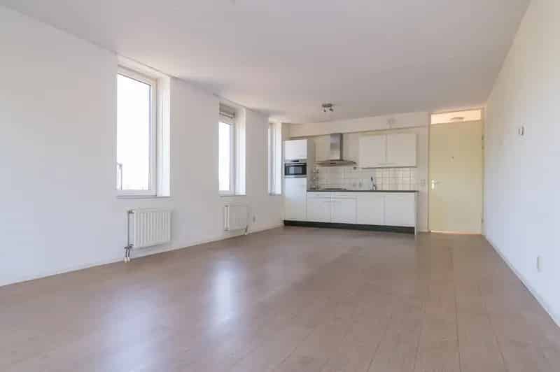Hoofddorp Aan de Vaart 3 kamer appartement 2 balkons parkeerplaats