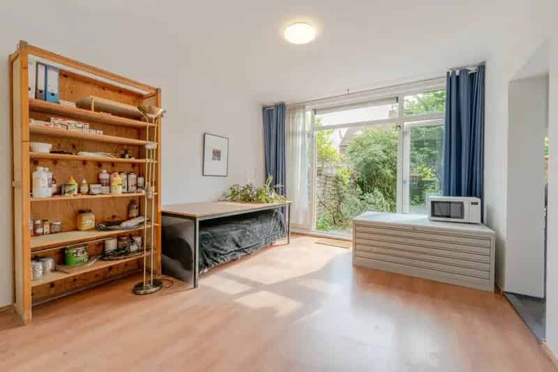 Appartement te koop Rotterdam Dordtselaan: 2 kamers, tuin, begane grond