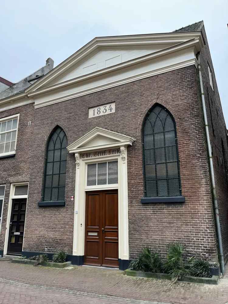 Ruim appartement voor studenten in voormalig kerkgebouw