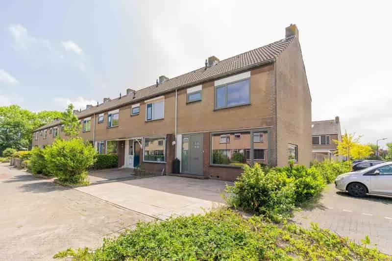 Huis Te Koop , 2, Deurloostraat, Zierikzee, Zeeland