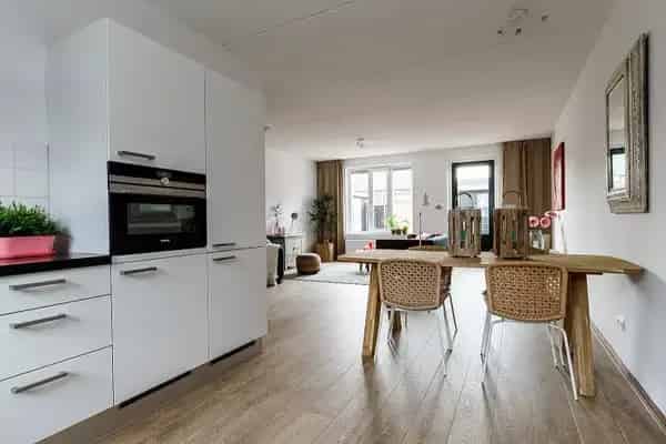 Moderne Eengezinswoning Zuidbroek 4 Kamers 130m²