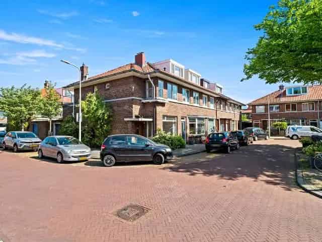 Hoekwoning te koop Rustenburg Oostbroek 3 slaapkamers veel potentie