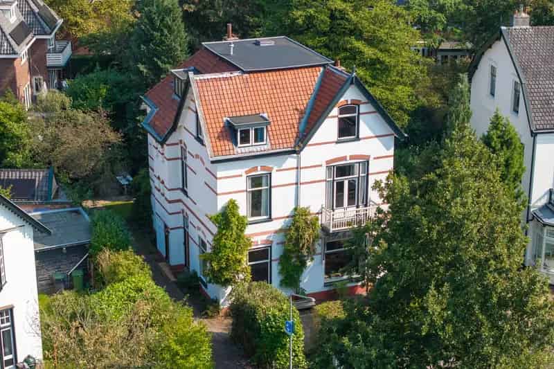 Karakteristieke Villa Hilversum 6 slaapkamers Grote Tuin