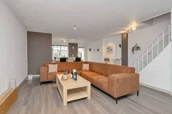 Ruime Tussenwoning 4 Slaapkamers Veldhoven