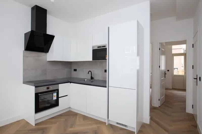 Appartement te koop Rotterdam: 3-kamer woning met tuin en energielabel A
