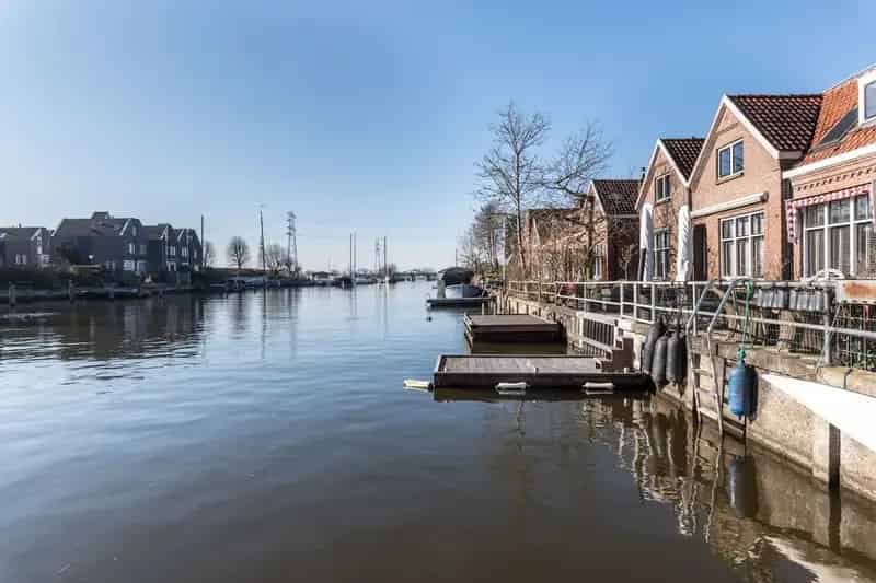 Huis te koop Vechtkade Muiden: Charmant Grachtenhuis aan het Water