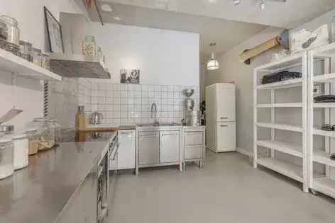 100m2 appartement Amsterdam Centrum Oost: Wonen en Werken