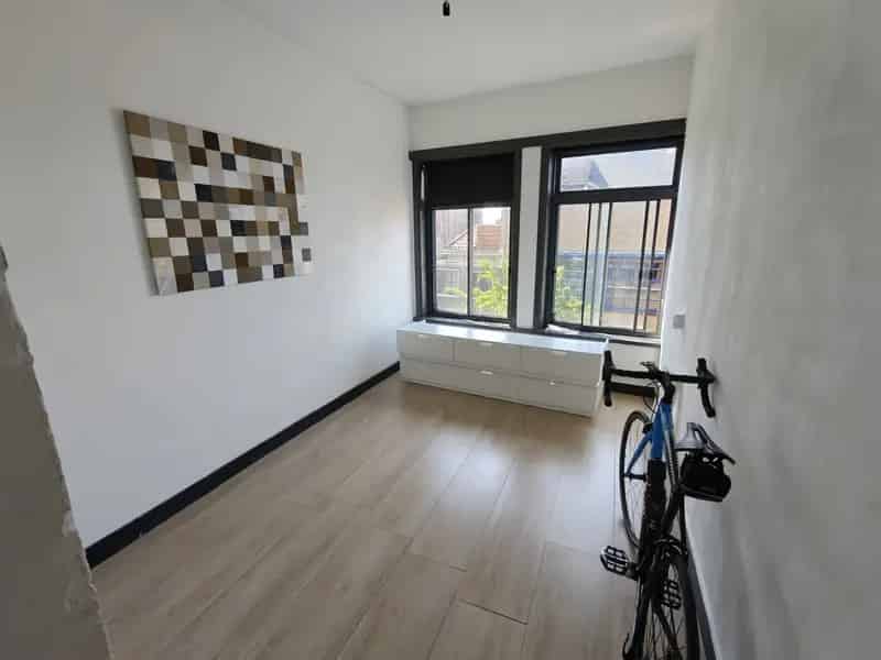 Kamer Den Haag Centrum 12m2 420 euro inclusief