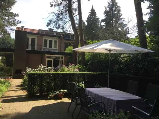 Te Huur: 2-onder-1-kap woning Zeist 200m2 4 kamers