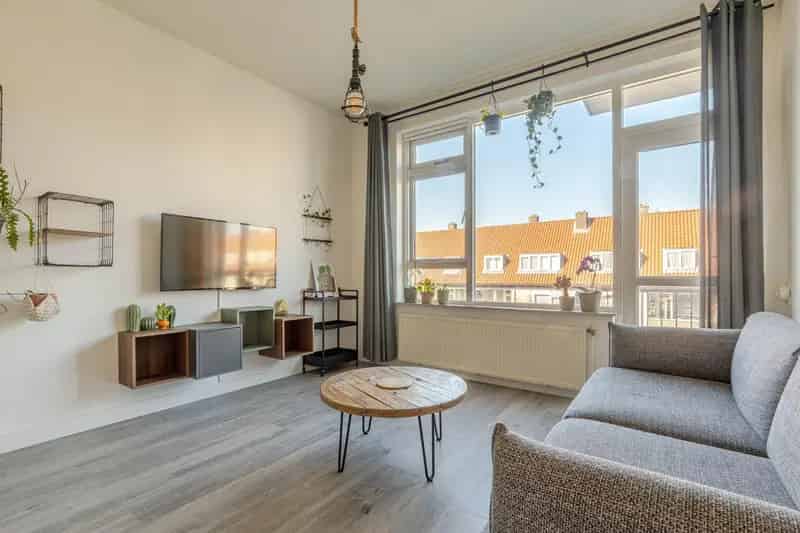 Schiedam 4-kamerappartement te koop