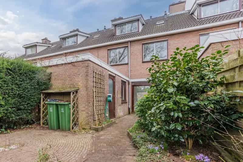 Huis te koop Renkum: 4 slaapkamers, 2 badkamers, bosrand