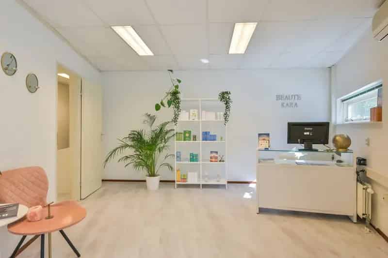 Belegging IJsselstein: 9 Verhuurde Kantoorunits 608m²