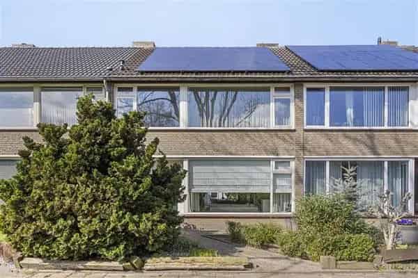 Gezinswoning Woensel: 4 slaapkamers, luxe keuken, tuin