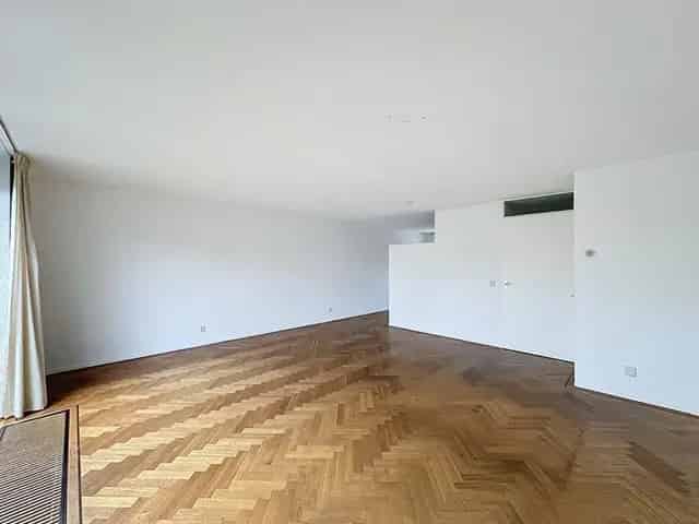 Tussenwoning te Huur Hoofddorp 5 Kamers 120m2