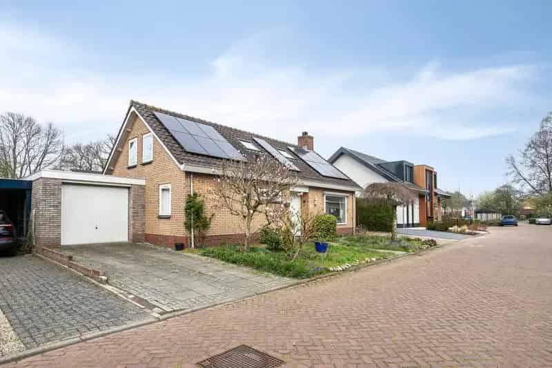 Huis te koop Barneveld: Ruime woning met bijgebouw en 14 zonnepanelen