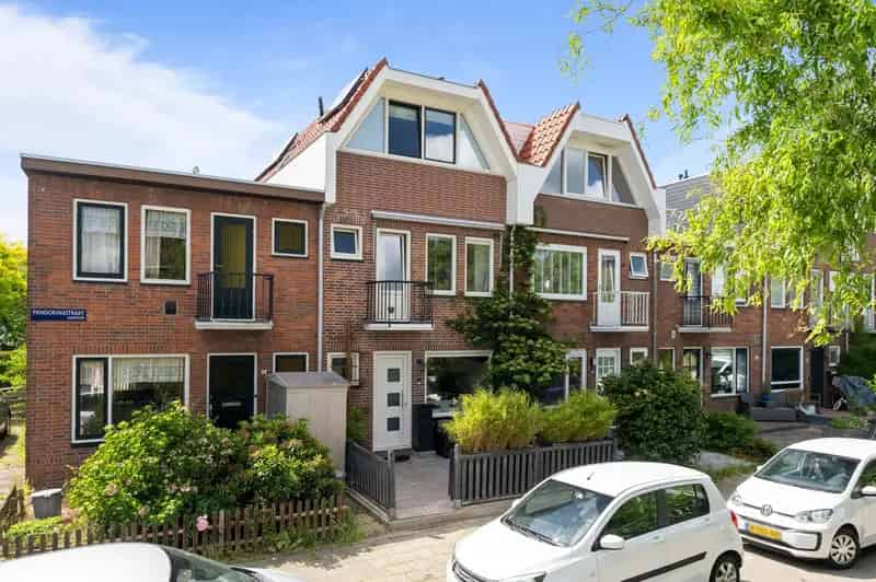 Huis te koop: Pandorinastraat 2 1035 VR Amsterdam 