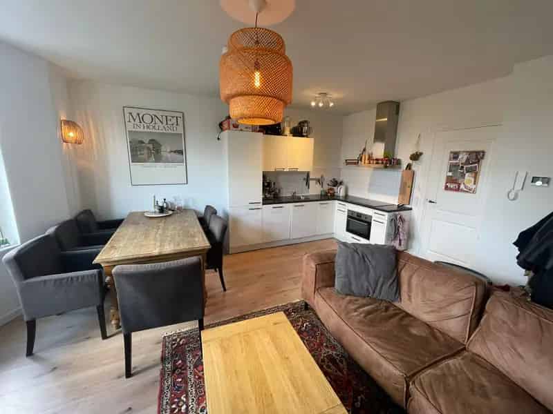 Kamer te Huur Rotterdam CentrumWest Vrouwelijke Huurder