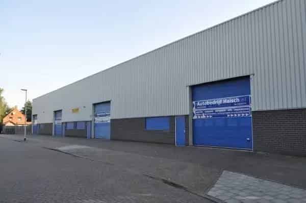Bedrijfsruimte te Huur Bergen op Zoom Opslagruimte 390m2 425m2 Overheaddeur