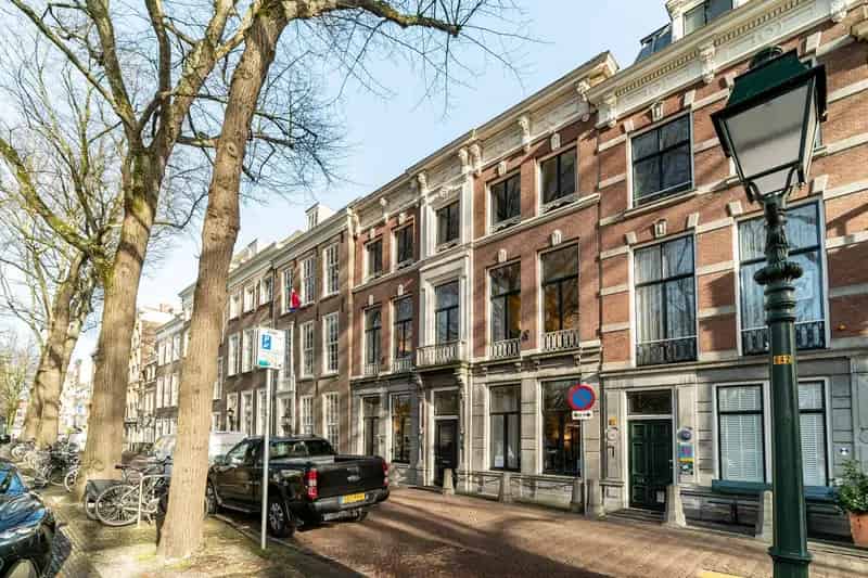Kantoorpand Lange Voorhout Den Haag 840m² Rijksmonument