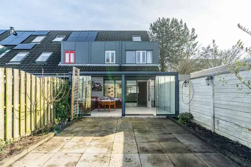 Ruime 5 Kamer Hoekwoning Stevenshof