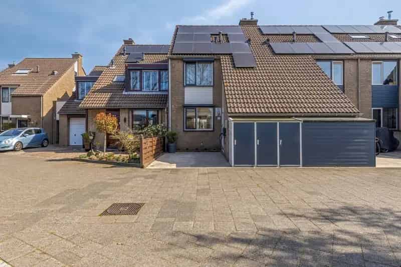 5 Kamer Eengezinswoning Nieuwland Park Ruime Tuin Zonnepanelen