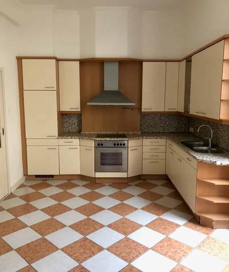 Beleggingsobject met 3 appartementen te koop in Roermond