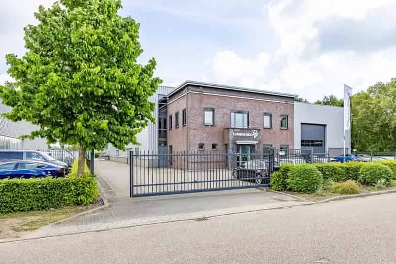 278 m2 Kantoorruimte te Huur Horst Nabij A73