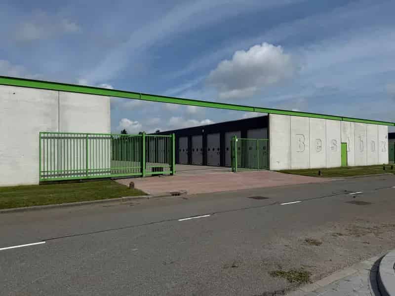 Bedrijfshal Groningen | Zoek bedrijfshallen te koop: Hammerfestweg 4-15 9723 JH Groningen 