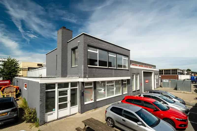 Bedrijfshal Rotterdam te Huur 848m2 380m2 Kantoor