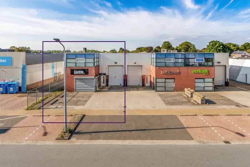 Bedrijfshal te Huur Hoofddorp 395m²