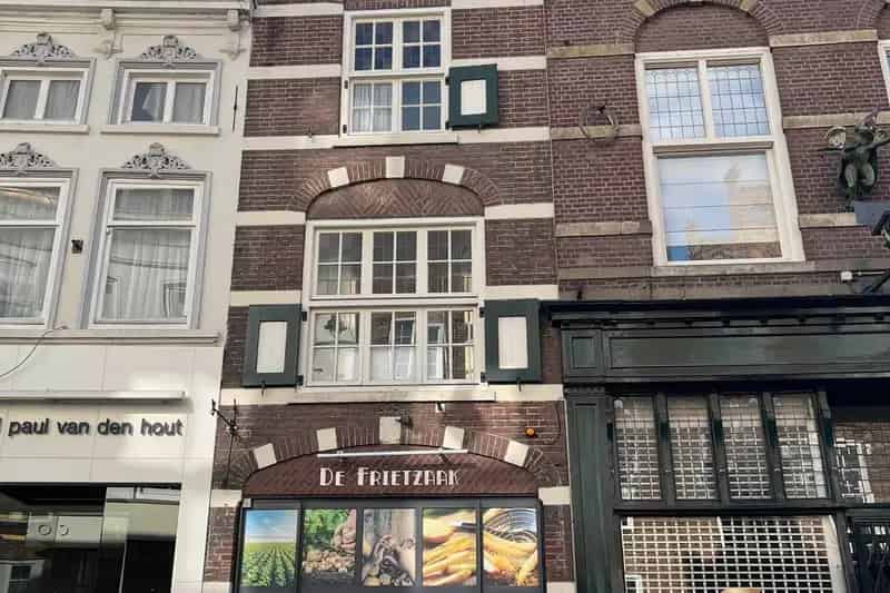 Winkel te huur Hooge Steenweg Den Bosch 40m² + 120m² opslag