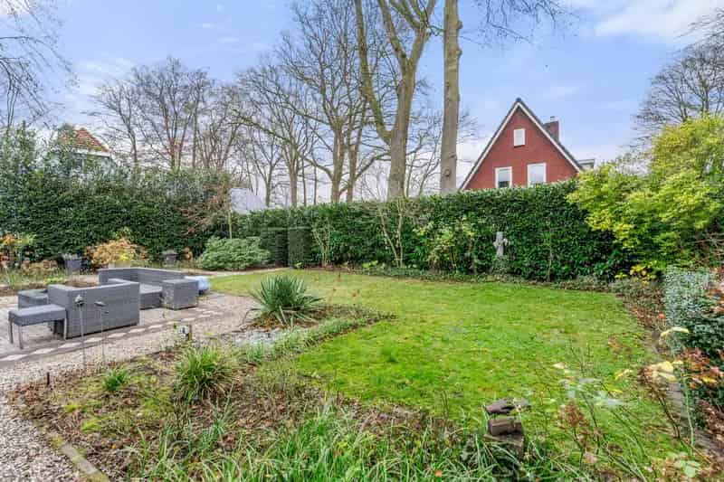 Vrijstaande woning 7 slaapkamers Renkum