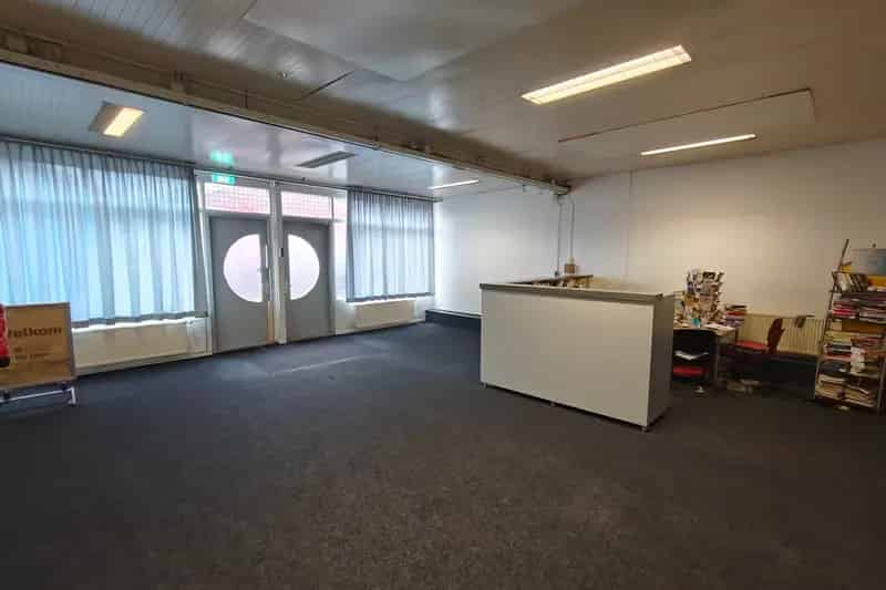 Bedrijfshal Groningen 484m2 te huur