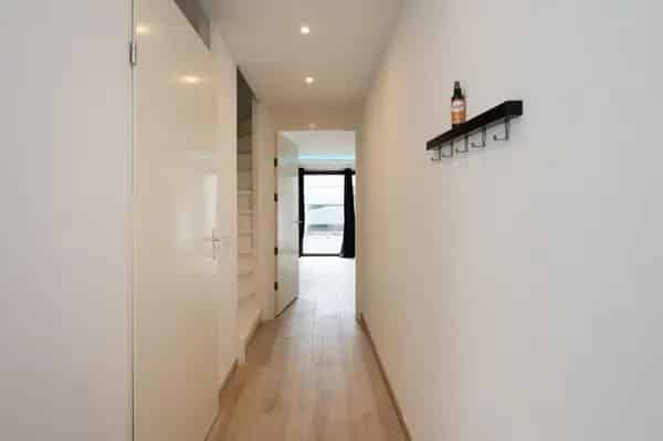 Huis Azorenweg Almere 6 slaapkamers 3 badkamers gerenoveerd
