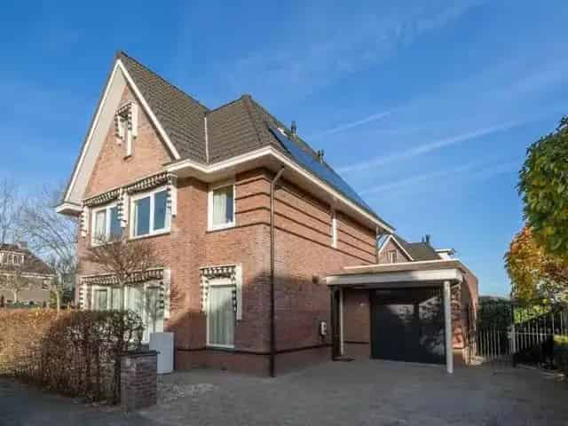 Vrijstaande woning Berkel en Rodenrijs: Ruimte comfort en buitenleven