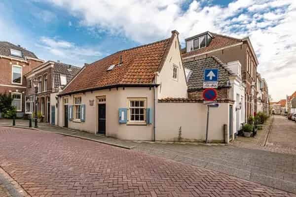 Gemeubileerd Huis te Huur Weesp Kerkstraat 75m² Patiotuin