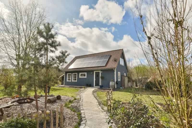 Vrijstaande woning Almere Oosterwold 1255m2 tuin 16 zonnepanelen energielabel A