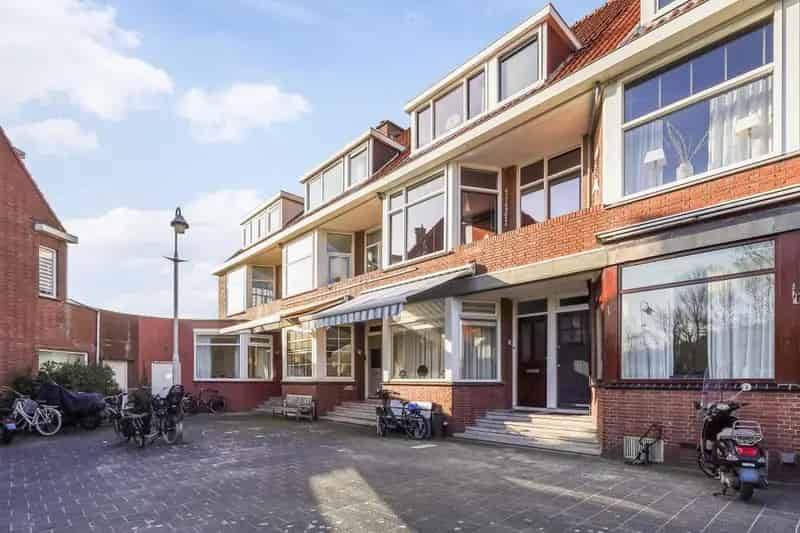 Ruime 3-Laagse Bovenwoning 138m2 Nabij Duinen