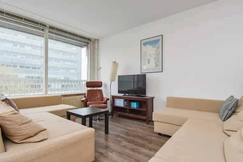 Appartement te koop Haagse Bos: Luxe 2-kamer appartement nabij station