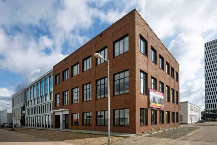 Kantoor Amsterdam | Zoek kantoren te huur: Paul van Vlissingenstraat 12 1096 BK Amsterdam [funda in business]