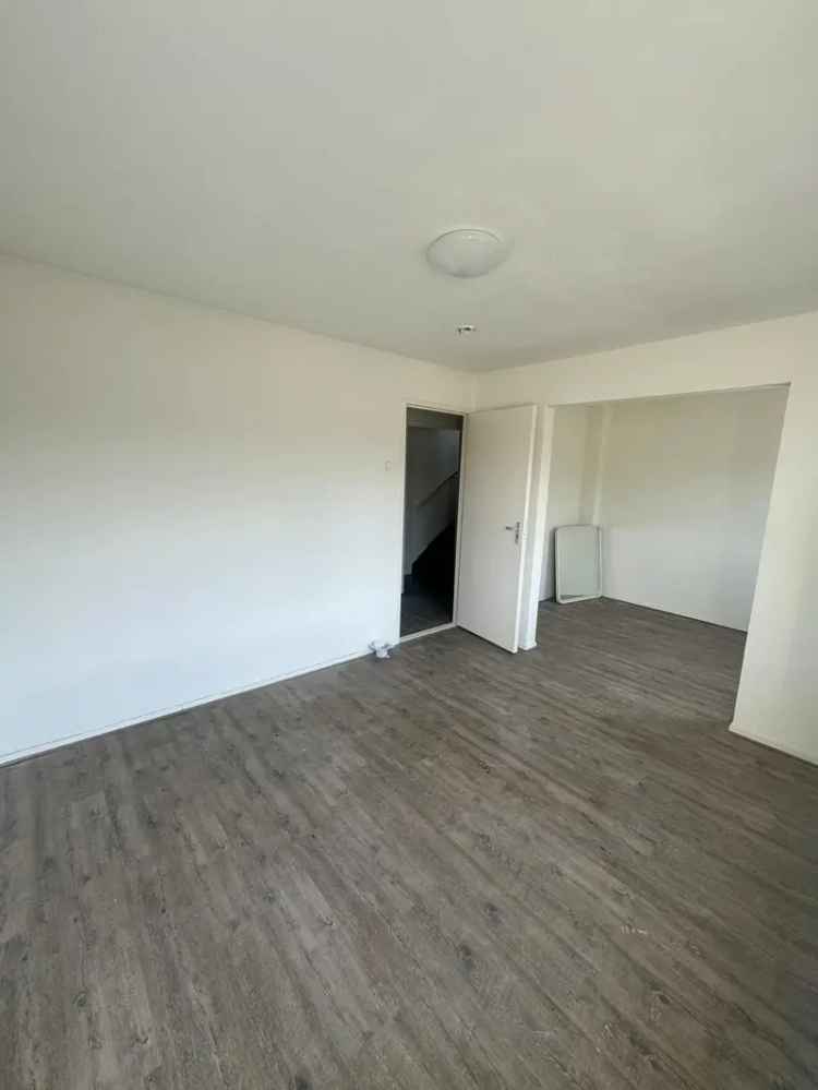 Grote kamer in gerenoveerd huis Tilburg Noord