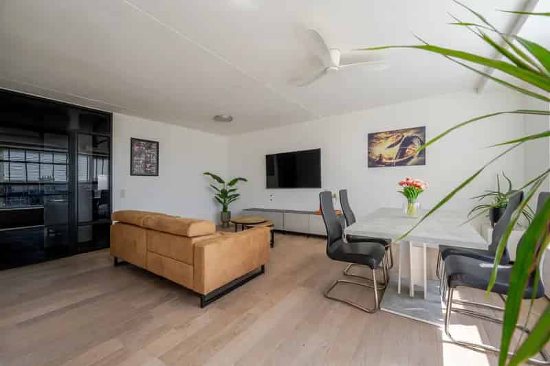 Turn-key appartement Spijkenisse Centrum 3 slaapkamers gerenoveerd