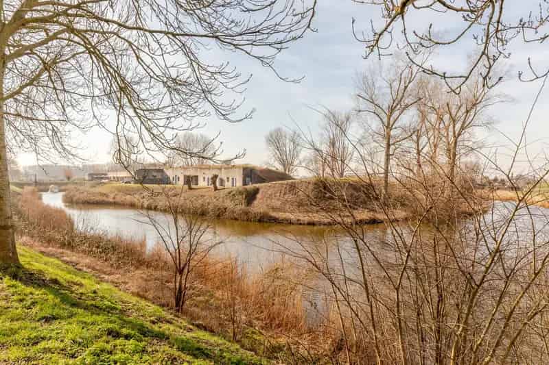 2-onder-1-kapwoning Vijfhuizen 198m²  3 slaapkamers 2 badkamers  Energielabel A