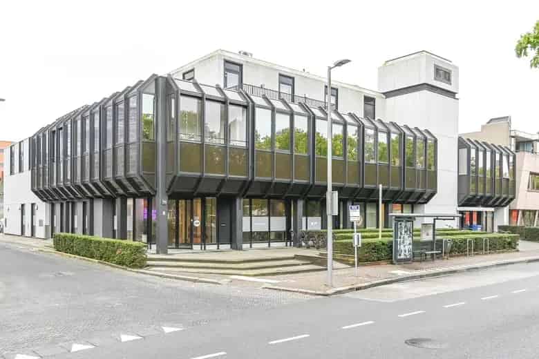 355 m2 Kantoorruimte te Huur Hoofddorp