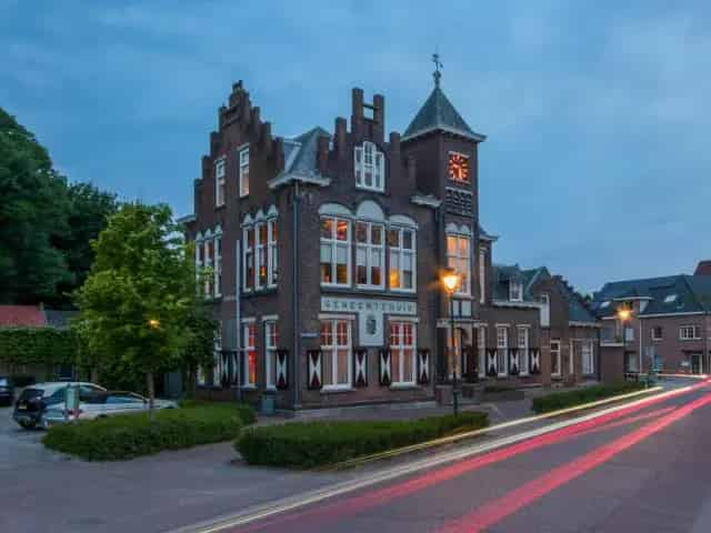 Gemeentehuis Kloosterzande Rijksmonument Te Koop