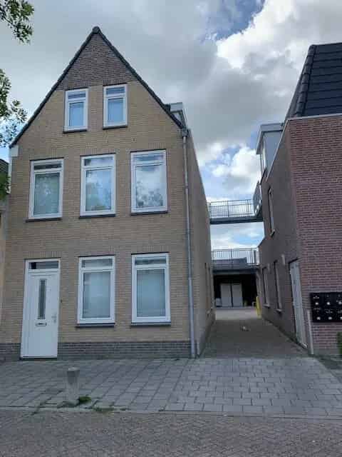Studio Roosendaal Centrum 27m2  Gestoffeerd Nieuwbouw