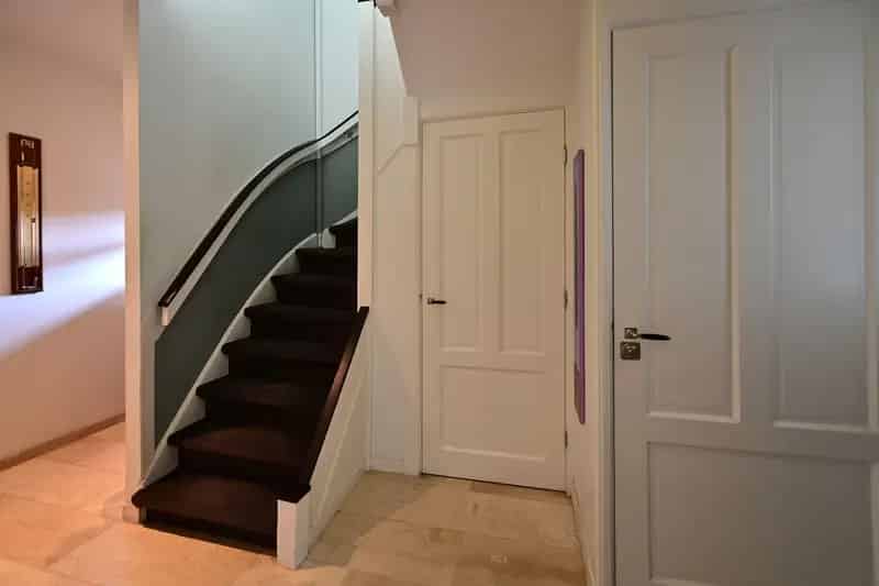 Ruime Jaren 30 Tweekapper Hilversum 5 Slaapkamers Tuin Zuid